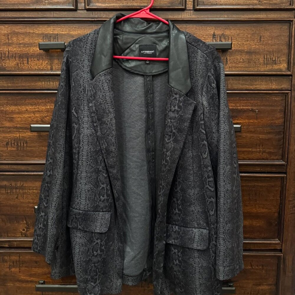 Liverpool Snake Print Blazer with Leather Detail (1x)